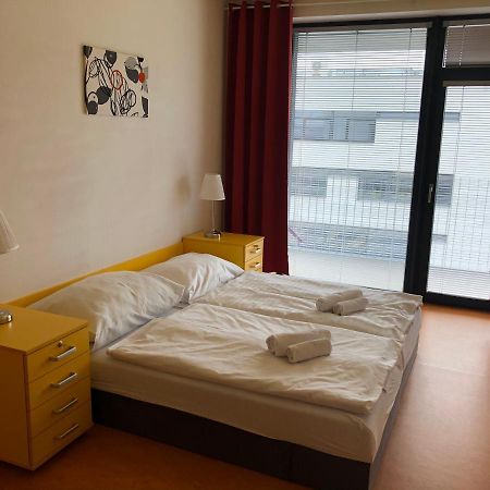 Office Apartments 布尔诺 外观 照片